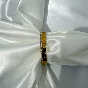 צמיד קשיח משובץ אבני זרקון - STAINLESS STEEL + ציפוי זהב 18k